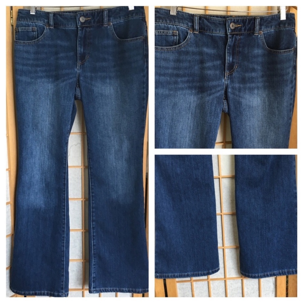 Chico’s Ultimate Fit Barely Flare Platinum Jean Chico’s SZ 0.5 (6)